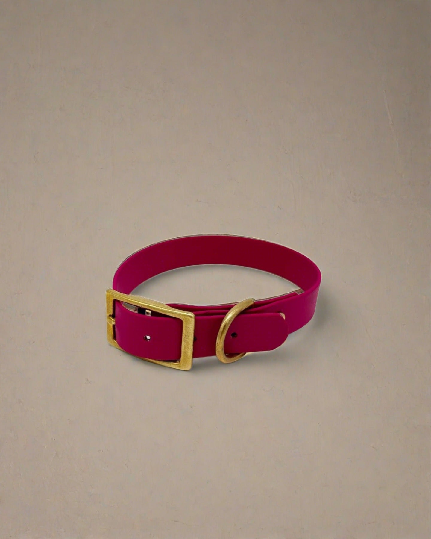 Berry Classic Collar